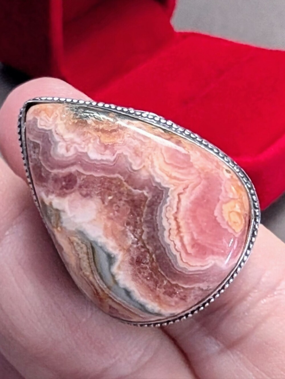 Vintage Genuine Rhodochrosite 🩷 🤍 Teardrop Gemstone In Silver Setting Size 8